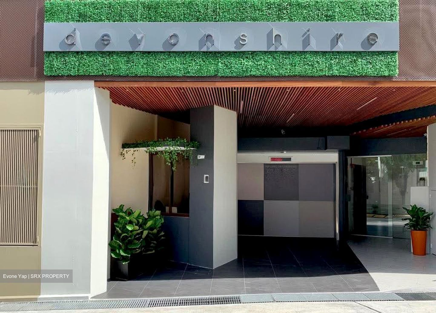 Devonshire 12 (D9), Apartment #568778231